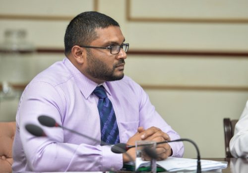 ޑިފެންސް މިނިސްޓަރ ޣައްސާން މައުމޫން