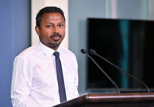 ބަންޑާރަ ނައިބު އަޙްމަދު އުޝާމް