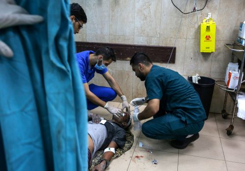 06gaza-medics-01-gqmc-superJumbo