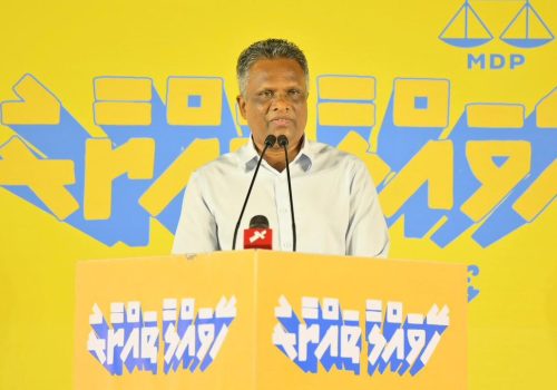މާލޭގެ މޭޔަރު އާދަމް އާޒިމް -- ފޮޓޯ:އެމްޑީޕީ