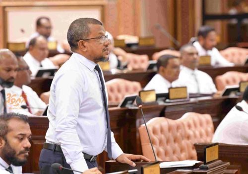ގަލޮޅު އުތުރު ދާއިރާގެ މެންބަރު މުހައްމަދު އިބްރާހީމް (ކުޑޫ) - އޮއިވަރު