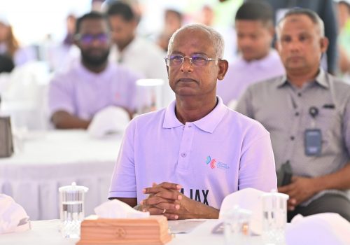 އޯ.ސީ.އެމް-އައި.އޭ.އެކްސް ސަބްމެރިން ކޭބަލް ސިސްޓަމް ރާއްޖެއާ ގުޅައިލުމަށް ބޭއްވި ރަސްމިއްޔާތުގައި ރައީސުލްޖުމްހޫރިއްޔާ ބައިވެރިވެ ވަޑައިގެންނެވުން -- ފޮޓޯ ރައީސް އޮފީސް