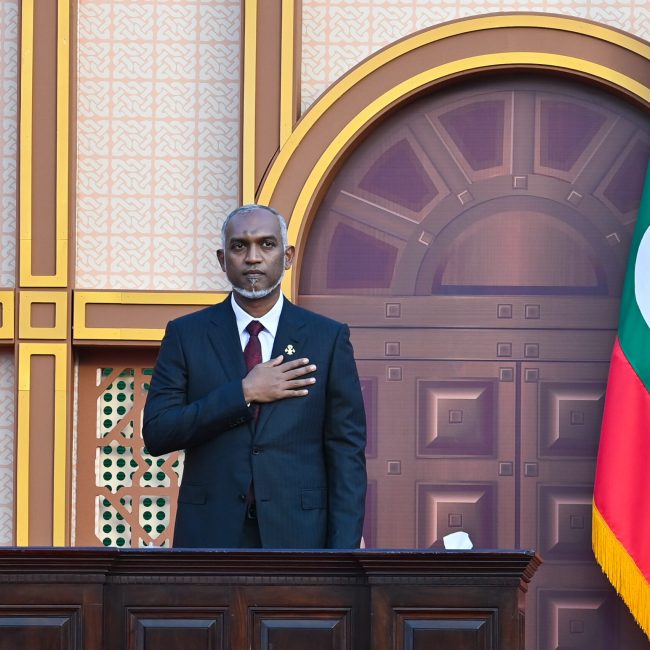 ދިވެހި ޖުމްހޫރިއްޔާގެ 8 ވަނަ ރައީސުލްޖުމްހޫރިއްޔާ ހުވައި ކުރެއްވުމުގެ ރަސްމިއްޔާތުގެ ތެރެއިން