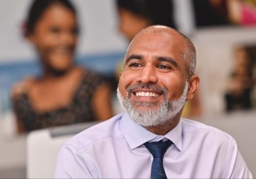 އެޑިއުކޭޝަން މިނިސްޓަރު ޑރ. އިސްމާއީލް ޝަފީއު