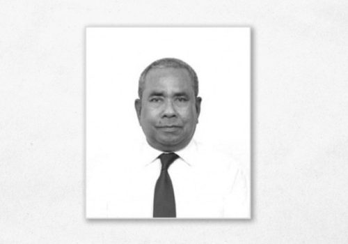 ދިވެހިރާއްޖޭގެ ގިނަ ދާއިރާތަކުން ޚިދުމަތް ކުރައްވާފައިވާ، ށ. ކޮމަންޑޫ އަލްމަރްހޫމް މޫސާ ރަމީޒް -- ފޮޓޯ: އެކްސް