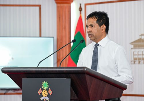 އިކޮނޮމިކް މިނިސްޓަރު މުހައްމަދު ސައީދު -- ފޮޓޯ: ރައީސް އޮފީސް