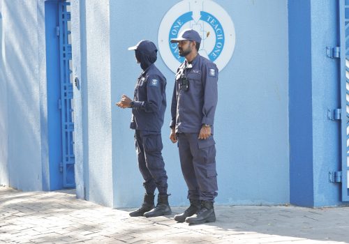 ޑިއުޓީގައި ތިބި ފުލުހުންތައް -- ފޮޓޯ: ފުލުހުން