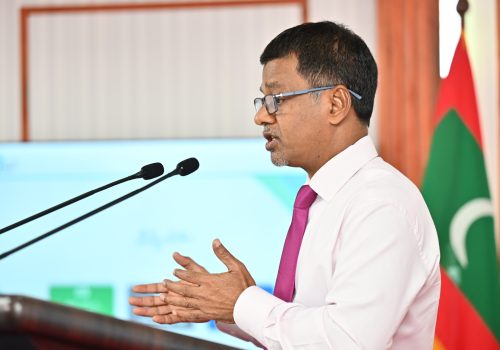 ހެލްތު މިނިސްޓަރު އަބްދުﷲ ނާޒިމް އިބްރާހިމް -- ފޮޓޯ: ރައީސް އޮފީސް