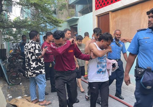 މާފަންނު ކާށިމާގޭގައި އަލިފާނުގެ ހާދިސާއެއް، އަލިފާން ވަނީ ނިއްވާލާފައި---ފޮޓޯ: ރާއްޖެ24