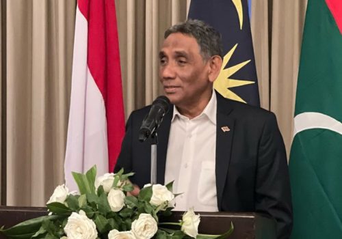 ހައިކޮމިޝަނަރު މަސްއޫދު އިމާދު - ކޯރޕަރޭޓް މޯލްޑިވްސް