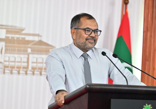 ފިނޭންސް މިނިސްޓަރު މޫސާ ޒަމީރު