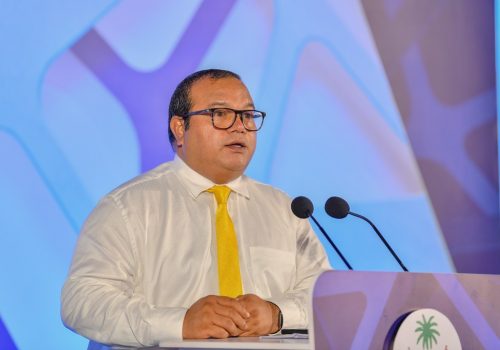 ރައީސް އިބްރާހިމް މުހައްމަދު ސޯލިހު ރަނިންމޭޓަކަށް ހަމަޖެއްސެވި ހިތަދޫ އުތުރު ދާއިރާގެ މެންބަރު އަސްލަމް- ފޮޓޯ ވަން އޮންލައިން