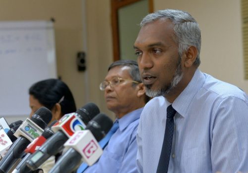 މާލޭގެ މޭޔަރު ޑރ. މުއިއްޒު -- ފޮޓޯ އަވަސް އޮންލައިން