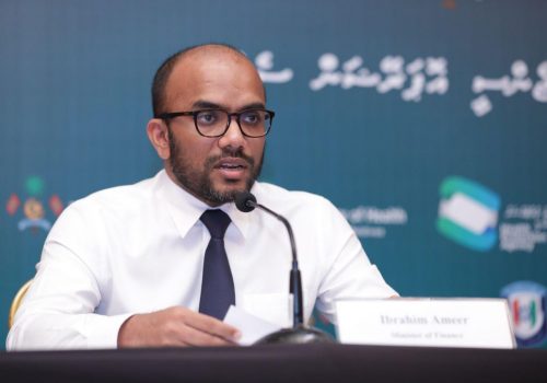 ފިނޭންސް މިނިސްޓަރު އިބްރާހިމް އަމީރު