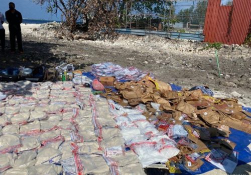 އަތުލައިގަނެވިފައިވާ މަސްތުވާތަކެތީގެ ބާވަތްތައް ނައްތާލުމުގެ ހަރަކާތެއްގެ ތެރެއިން، ދޫނިދޫ---ފޮޓޯ:ޕީއެސްއެމް