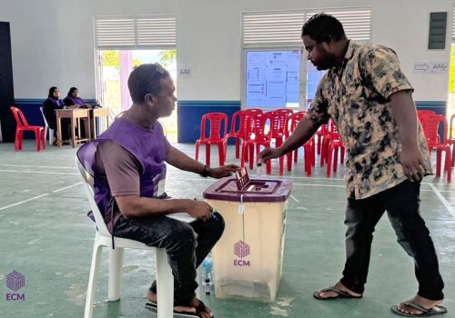 އިންތިހާބުގެ ދެވަނަ ބުރުގެ ވޯޓުލުން ---ފޮޓޯ:އީސީ