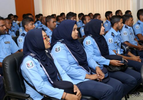 female-police-officers