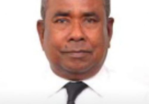 ދިވެހިރާއްޖޭގެ ގިނަ ދާއިރާތަކުން ޚިދުމަތް ކުރައްވާފައިވާ، ށ. ކޮމަންޑޫ އަލްމަރްހޫމް މޫސާ ރަމީޒް -- ފޮޓޯ: އެކްސް