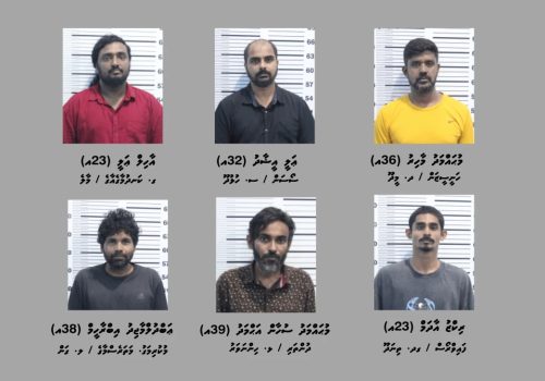 މާލޭގައި ހިންގި މަސްތުވާތަކެތީގެ އޮޕަރޭޝަނެއްގައި  ހައްޔަރު ކުރި 6 މީހުން -- ފޮޓޯ: ދިވެހިން ފުލުހުންގެ ހިދުމަތް