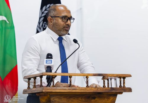 ހޯމް މިނިސްޓަރު އަލީ އިހްސާން -- ފޮޓޯ: ކަރެކްޝަނަލް ސާވިސް