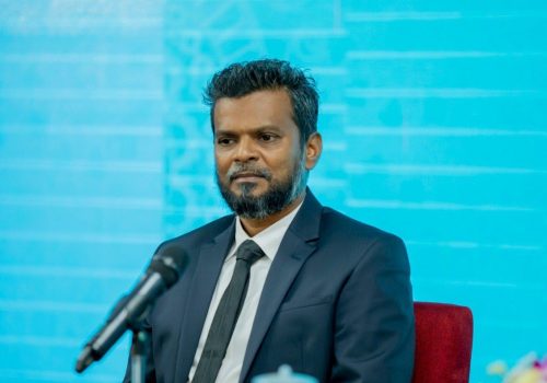 މޯލްޑިވްސް ހައްޖު ކޯޕަރޭޝަންގެ މެނޭޖިން ޑިރެކްޓަރު މުހައްމަދު ޝަކީލް. -- ފޮޓޯ: އިސްލާމިކް މިނިސްޓްރީ