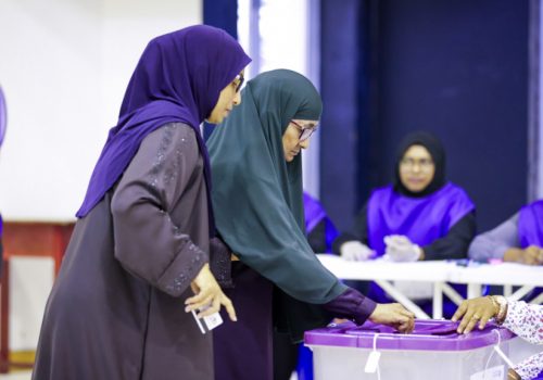 ފޮޓޯ: ސަން އޮންލައިން