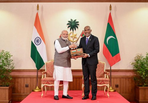 އިންޑިއާގެ ބޮޑުވަޒީރާއި ރައީސްޑރ މުއިއްޒު---ފޮޓޯ:ރައީސްއޮފީސް