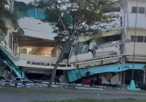 ފިލިޕީންސް އަށް ބިންހެލުމުގައި އިމާރާތްތައް ހަލާކުވެފައި -- ފޮޓޯ: އެންއެސްޓީ