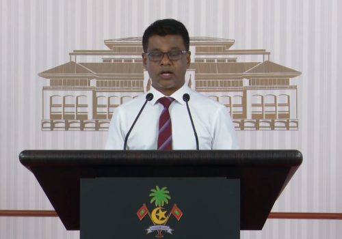 ޞިއްޙީ ވަޒީރު ޢަބްދުލްލާ ނާޒިމް - ރައީސް އޮފީސް