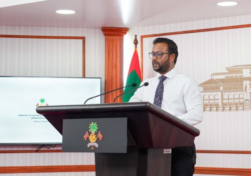 މިނިސްޓަރ އޮފް އިންފްރާސްޓްރަކްޗަރ، ހައުސިންގ އެންޑް އަރބަން ޑިވެލޮޕްމަންޓް ޑރ. ޢަބްދުﷲ މުއްޠަލިބް -- ފޮޓޯ: ހައުސިން މިނިސްޓްރީ
