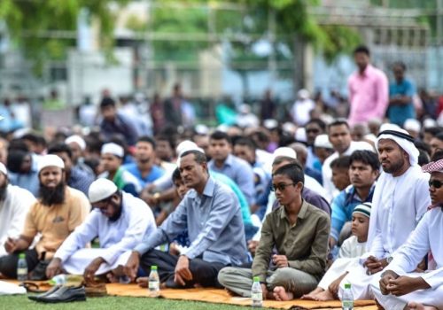 މާލޭގައި ބޮޑު ޖަމާއަތުގައި އީދު ނަމާދު ކުރަނީ -- ފޮޓޯ: އައްޑޫ ލައިވް