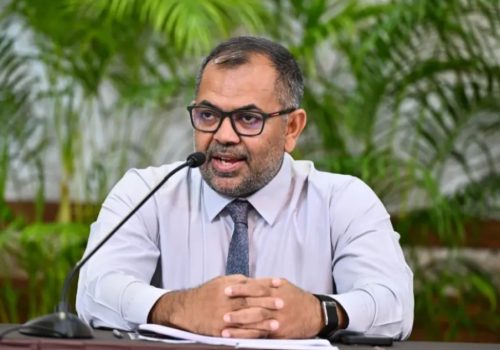 މާލީ ވަޒީރު މޫސާ ޒަމީރު----ފޮޓޯ:ރައީސްއޮފީސް